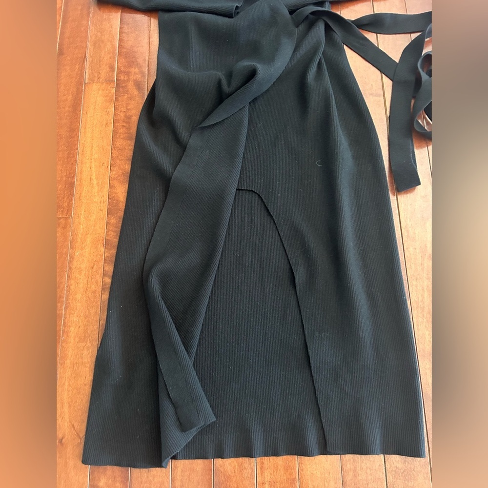 Banana Republic Women's Long Black Ribbed Sweater Wrap Size Small - Picture 5 of 12